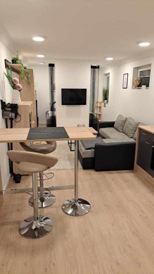 Appartment-Ferienwohnung Mit Kueche, Bad, Kostenlos Wlan, Modern Eingerichtet โรดิง ภายนอก รูปภาพ
