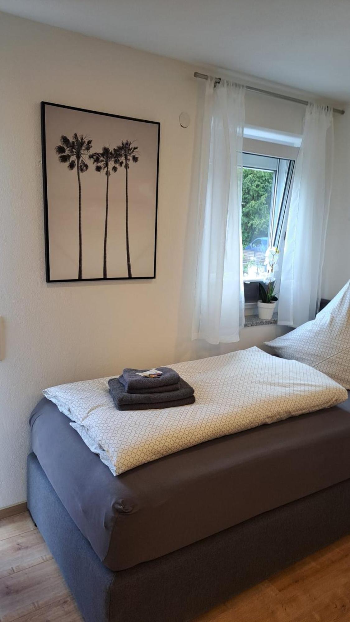 Appartment-Ferienwohnung Mit Kueche, Bad, Kostenlos Wlan, Modern Eingerichtet โรดิง ห้อง รูปภาพ
