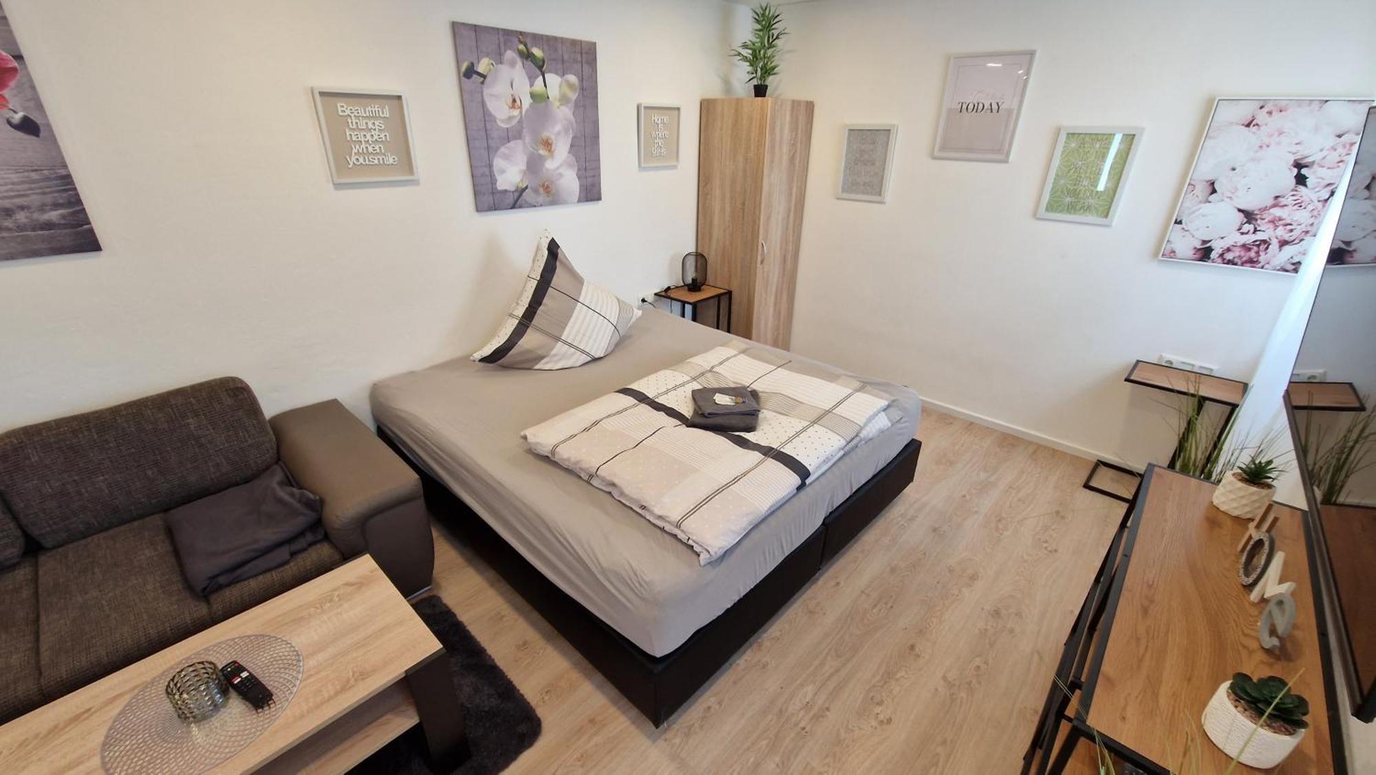 Appartment-Ferienwohnung Mit Kueche, Bad, Kostenlos Wlan, Modern Eingerichtet โรดิง ห้อง รูปภาพ